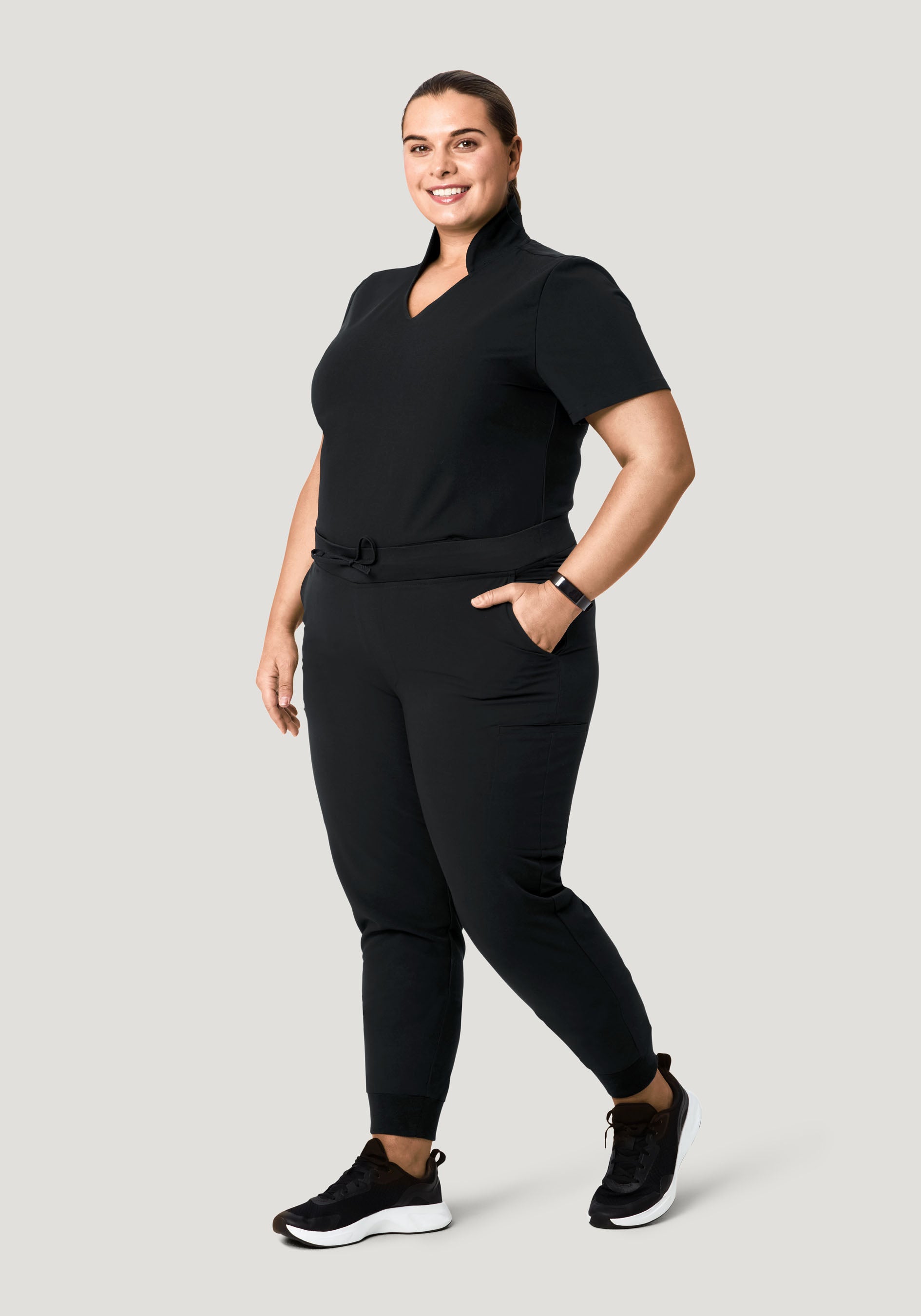 11 Pocket Joggers Black