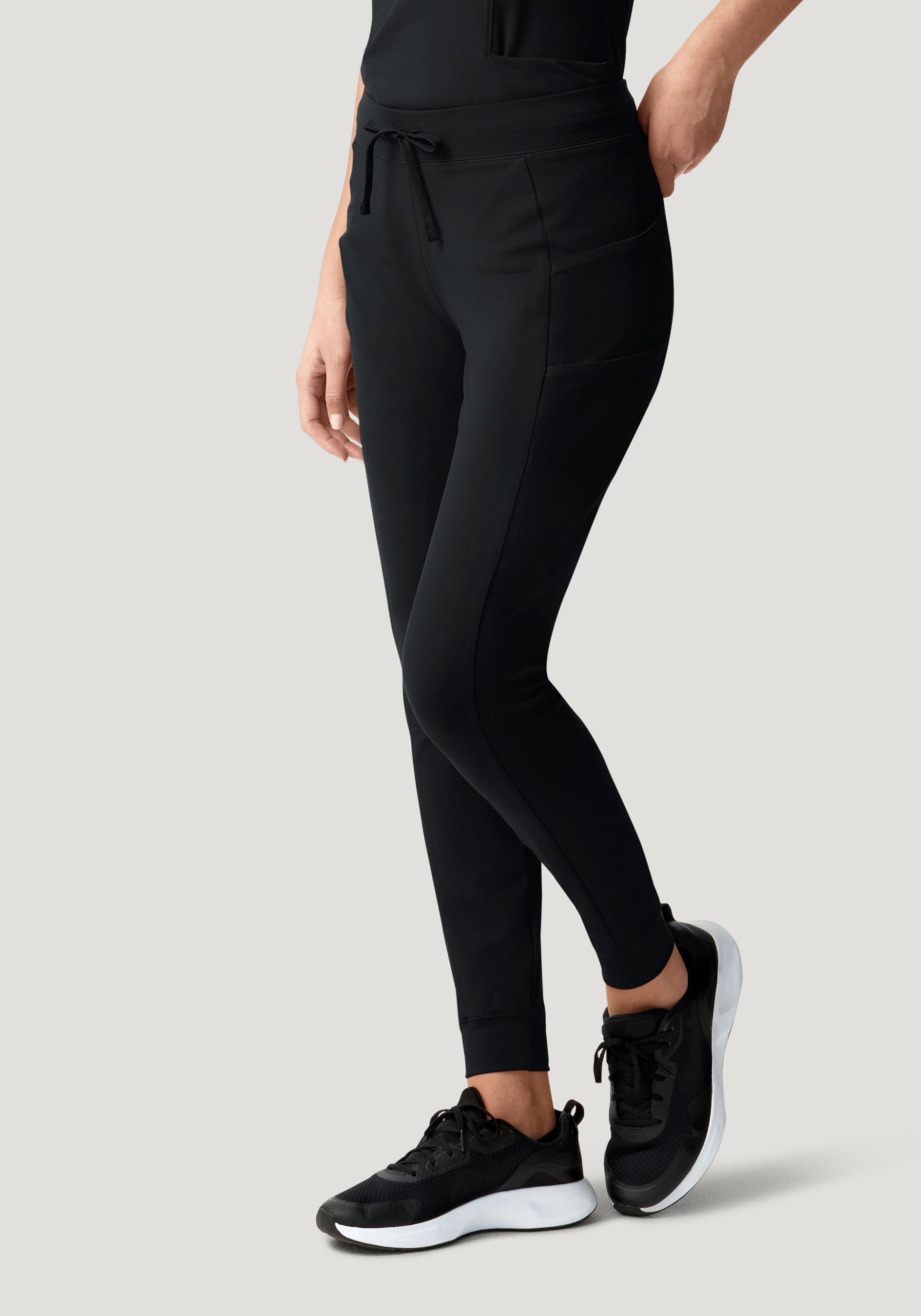 Women's Soft Stretch Mid-Rise 9-Pocket Jogger Scrub Pants - Black