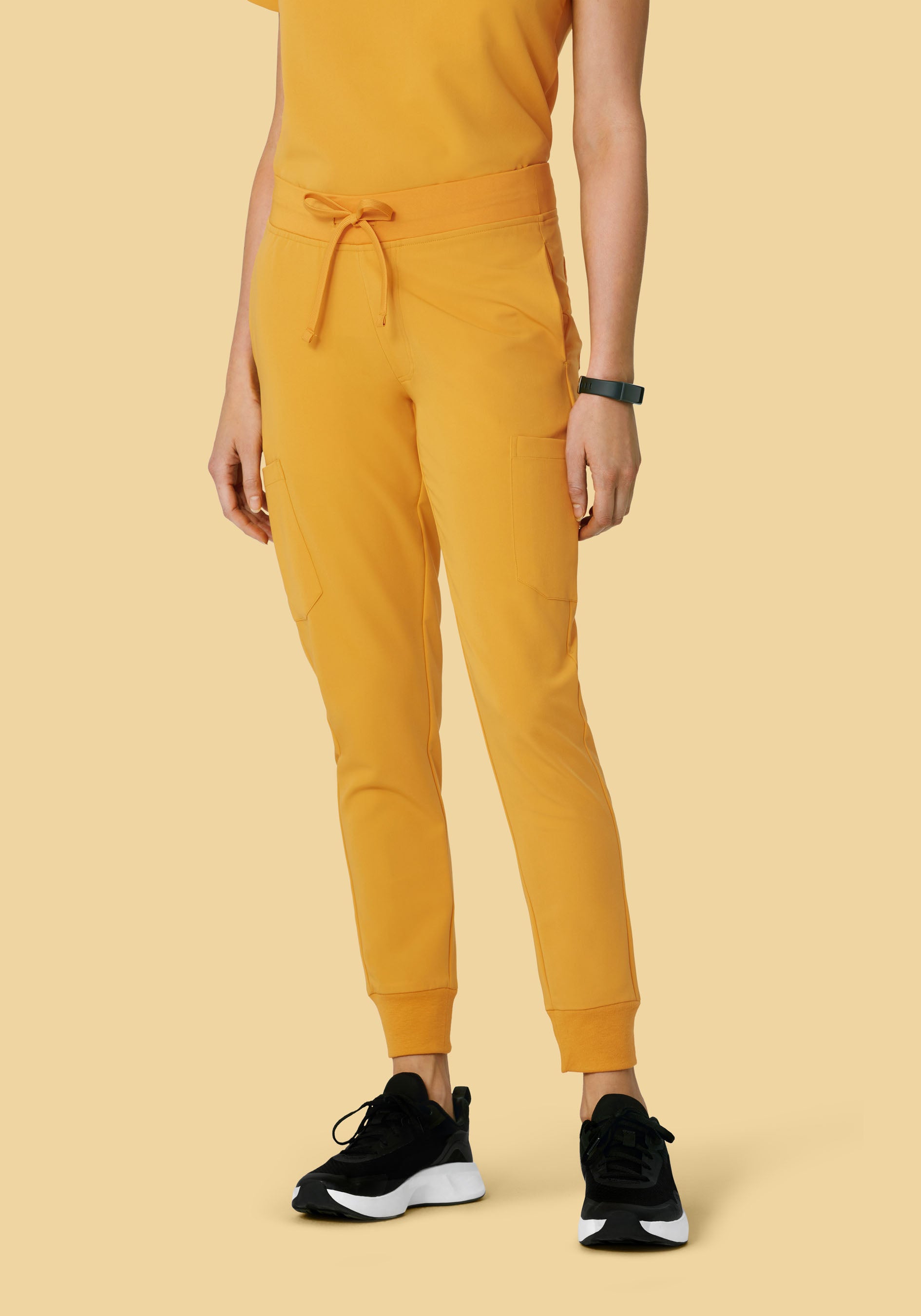 9 Pocket Joggers Honey