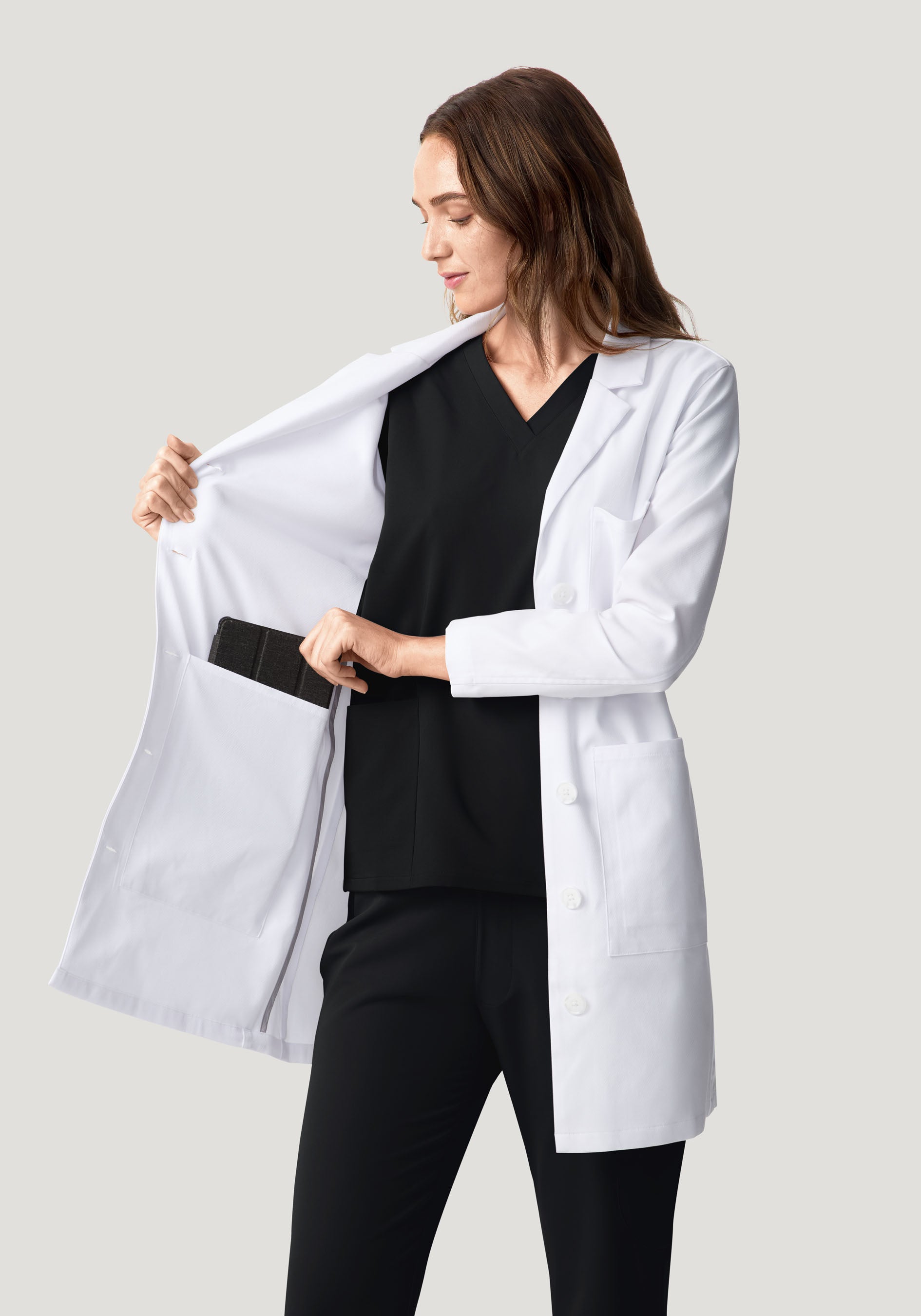 LABO ART ホワイトブルゾン Women's Long Lab Coat - White | Mandala Scrubs