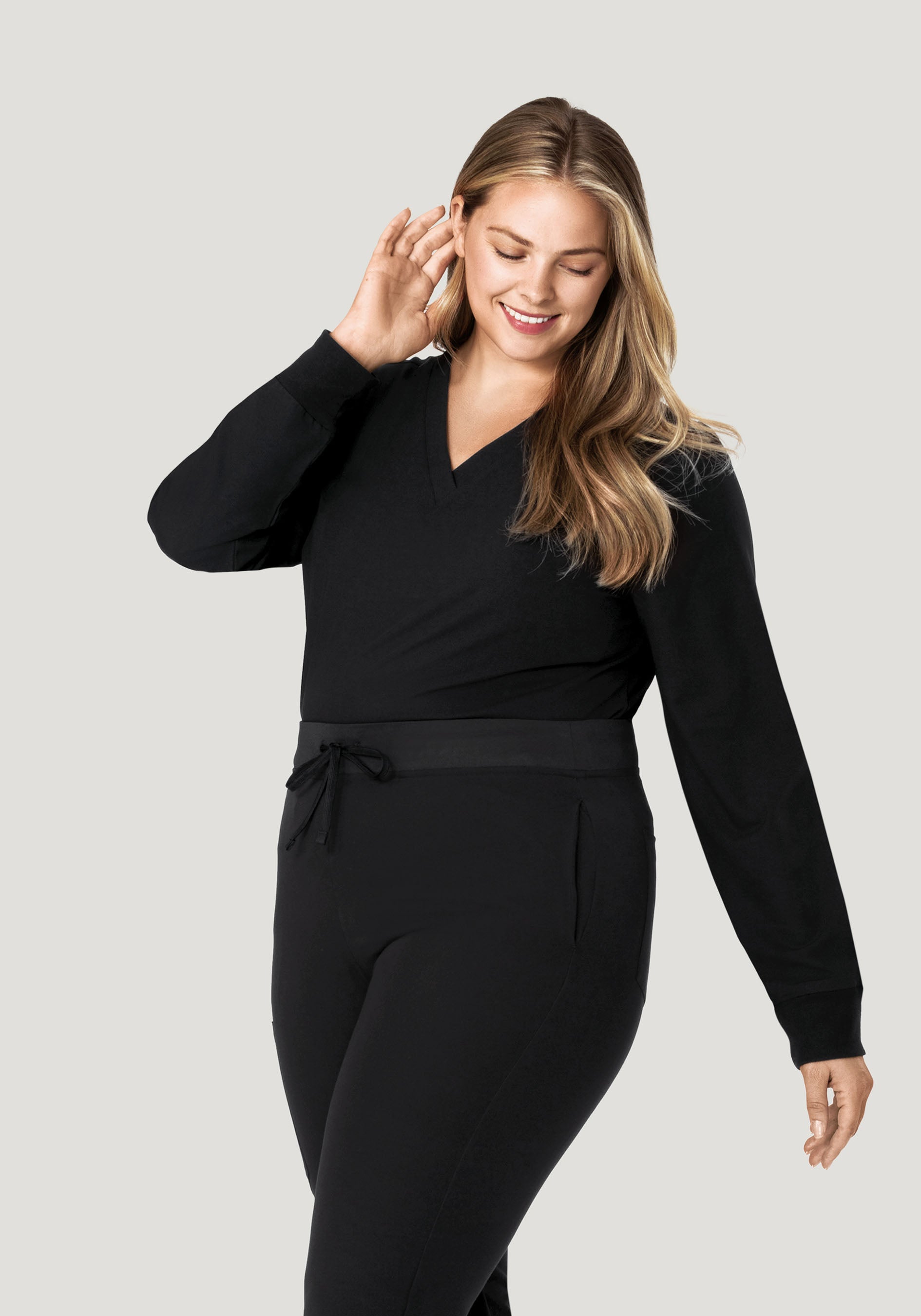 Long Sleeve 6 Pocket Top Black