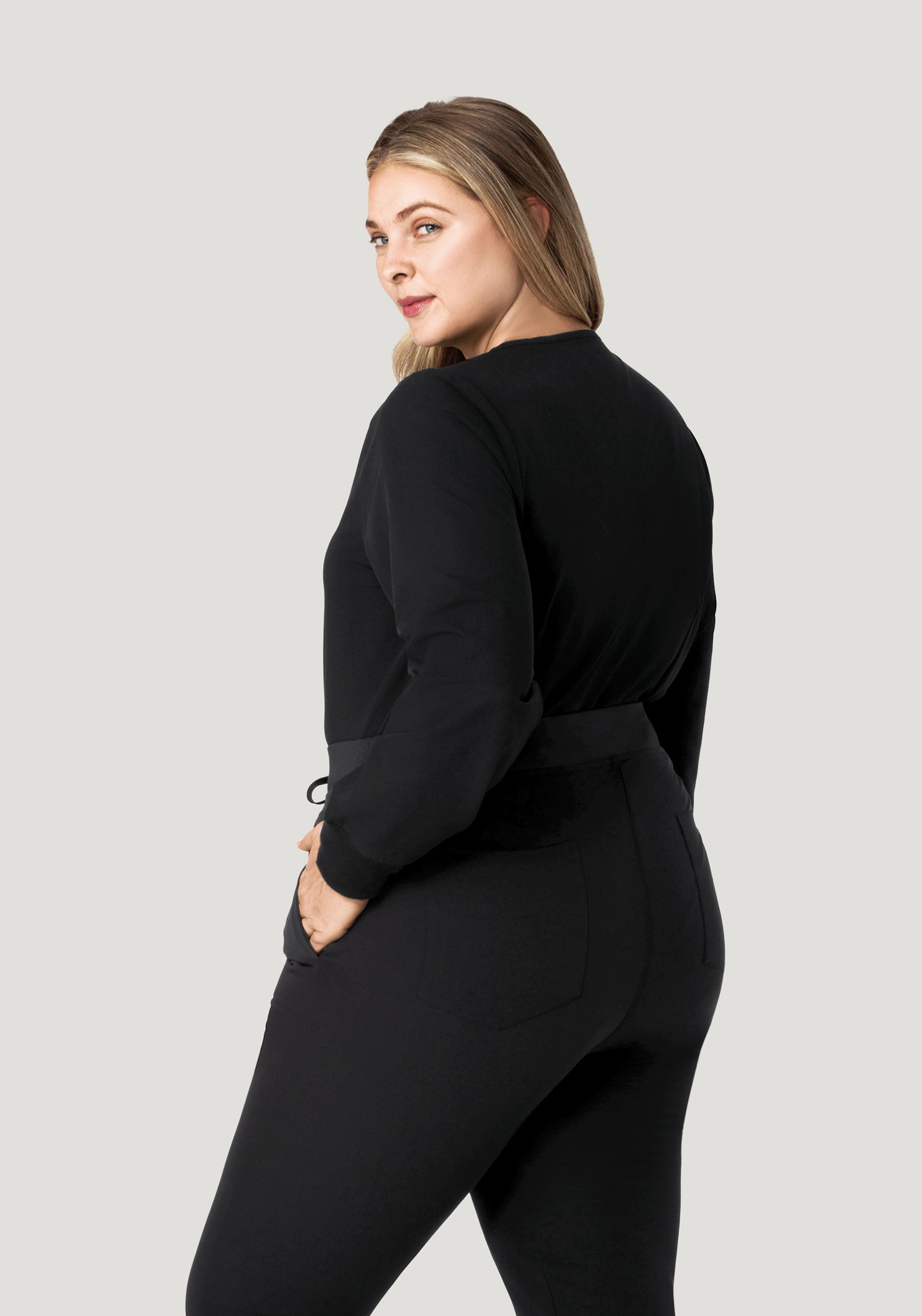 Long Sleeve 6 Pocket Top Black