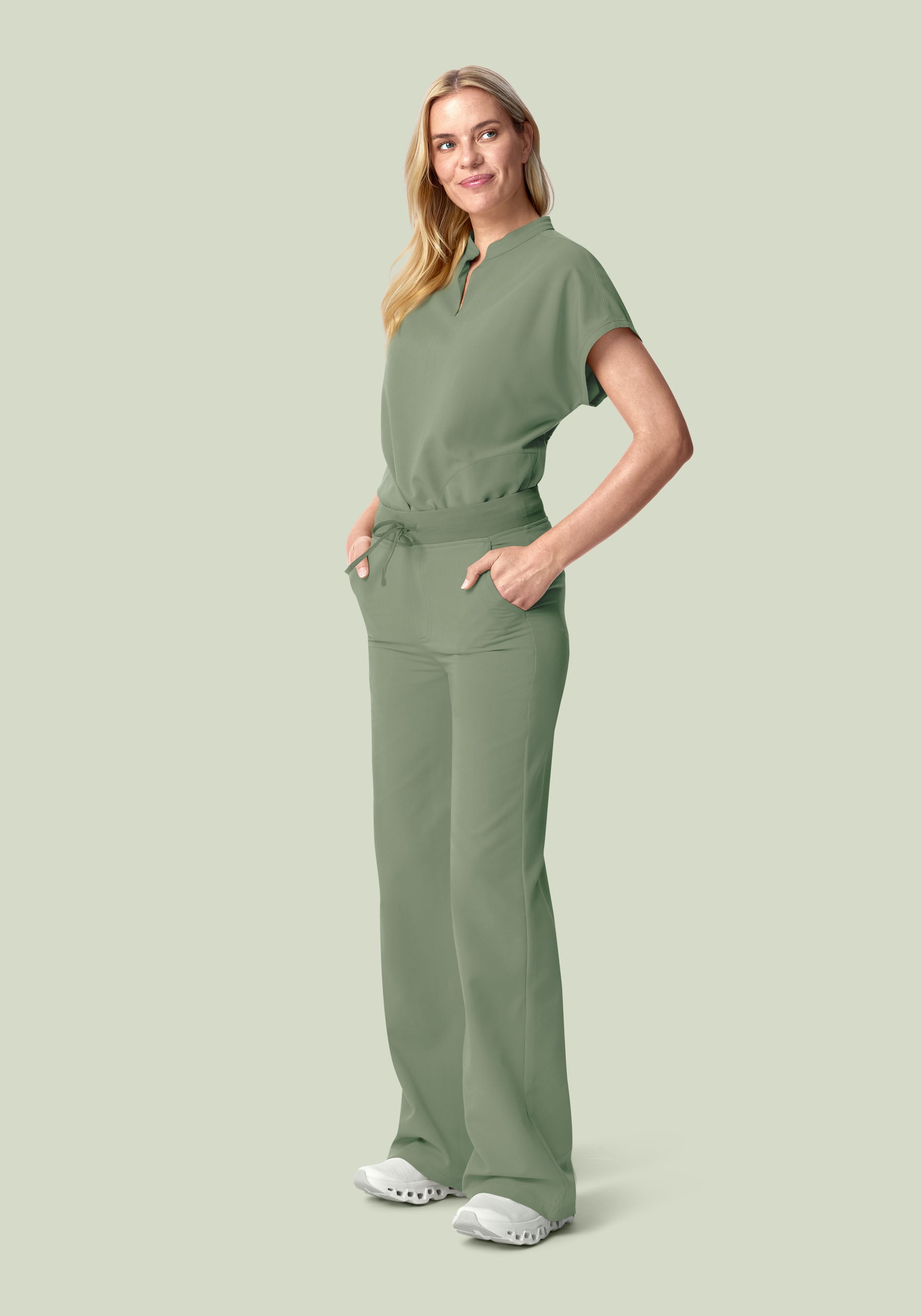 ドクタースタイル Women's High Waisted Wide Leg Scrub Pants - Cool Sage | Mandala Scrubs
