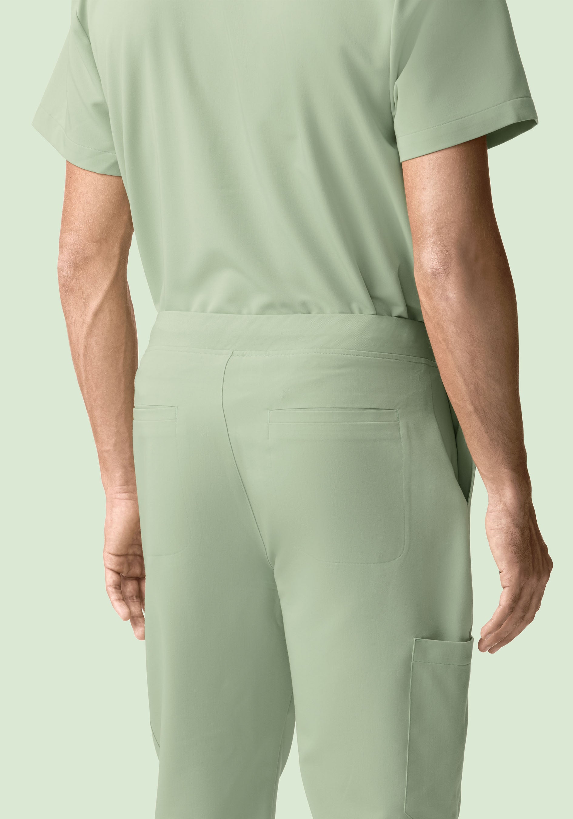 7 Pocket Joggers Green Tea