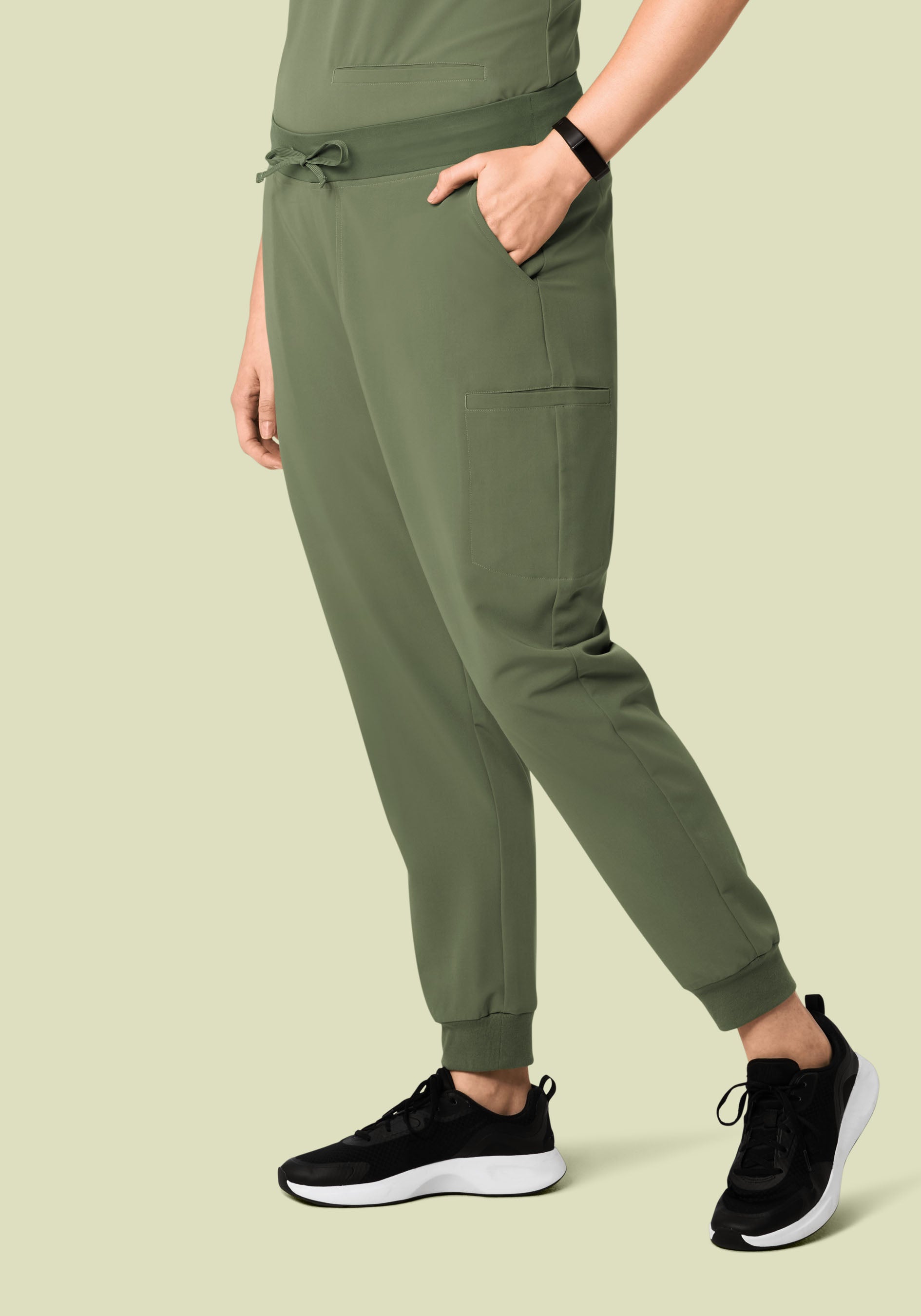 11 Pocket Joggers Sage