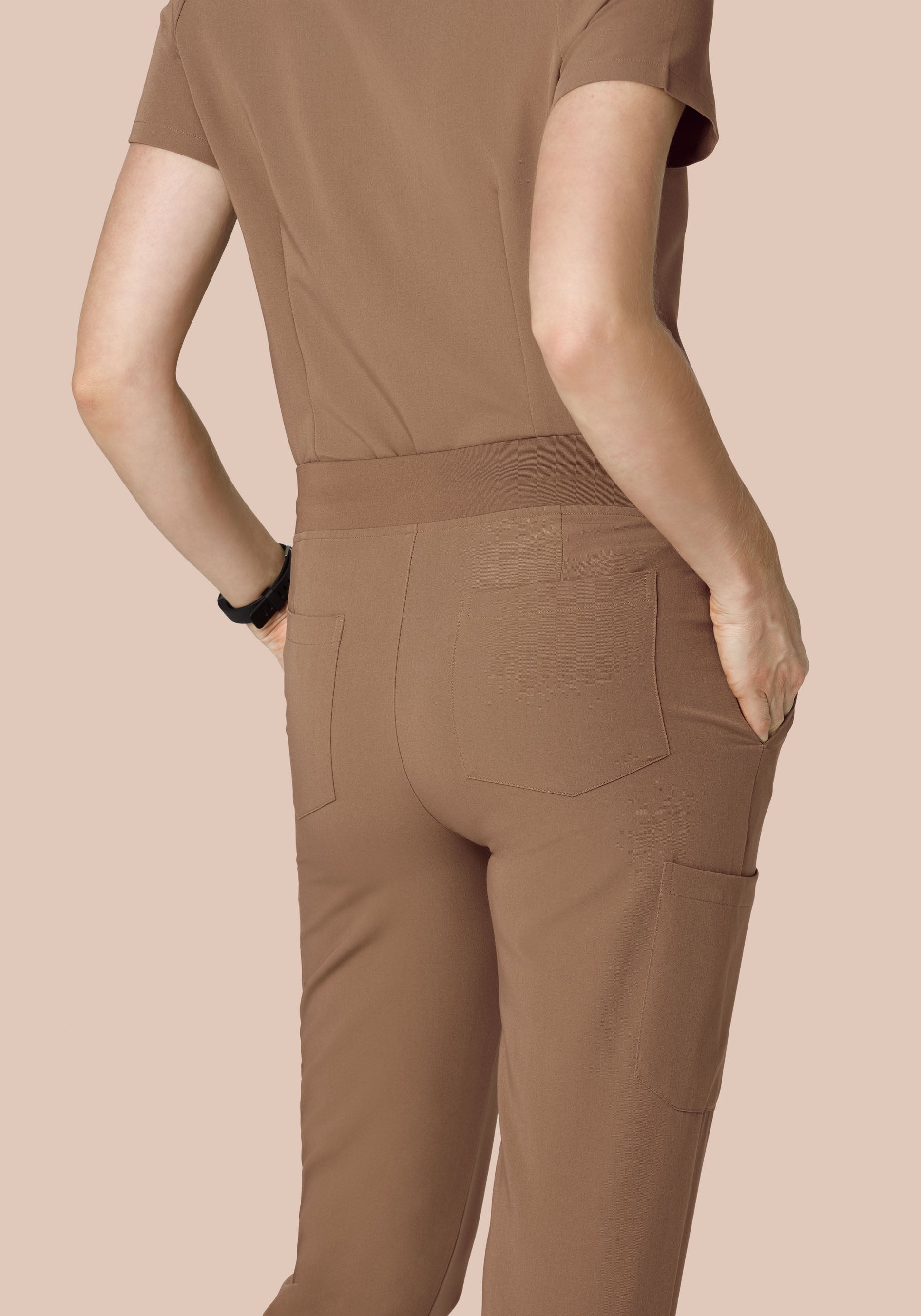 9 Pocket Joggers Mocha