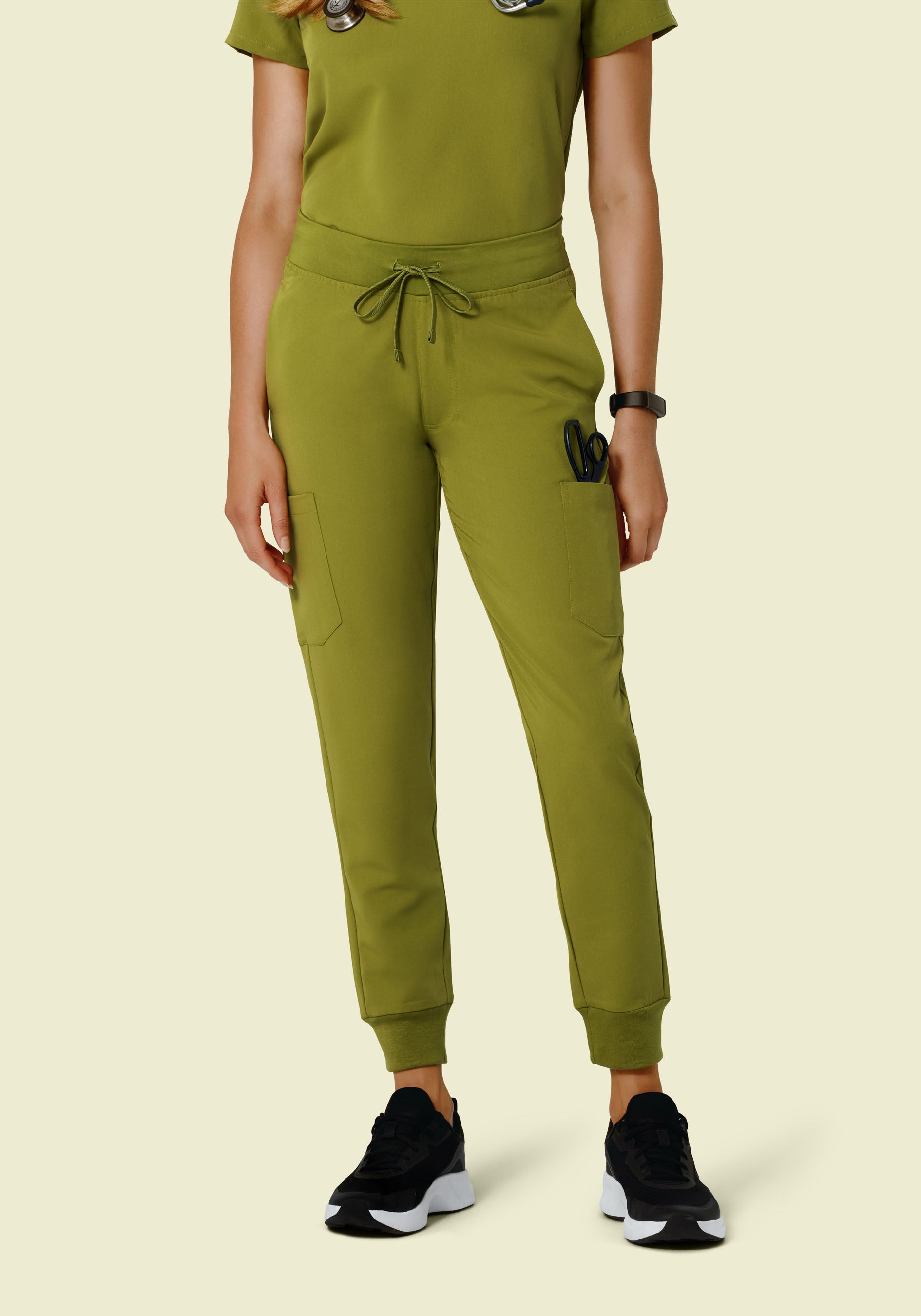 9 Pocket Joggers Avocado