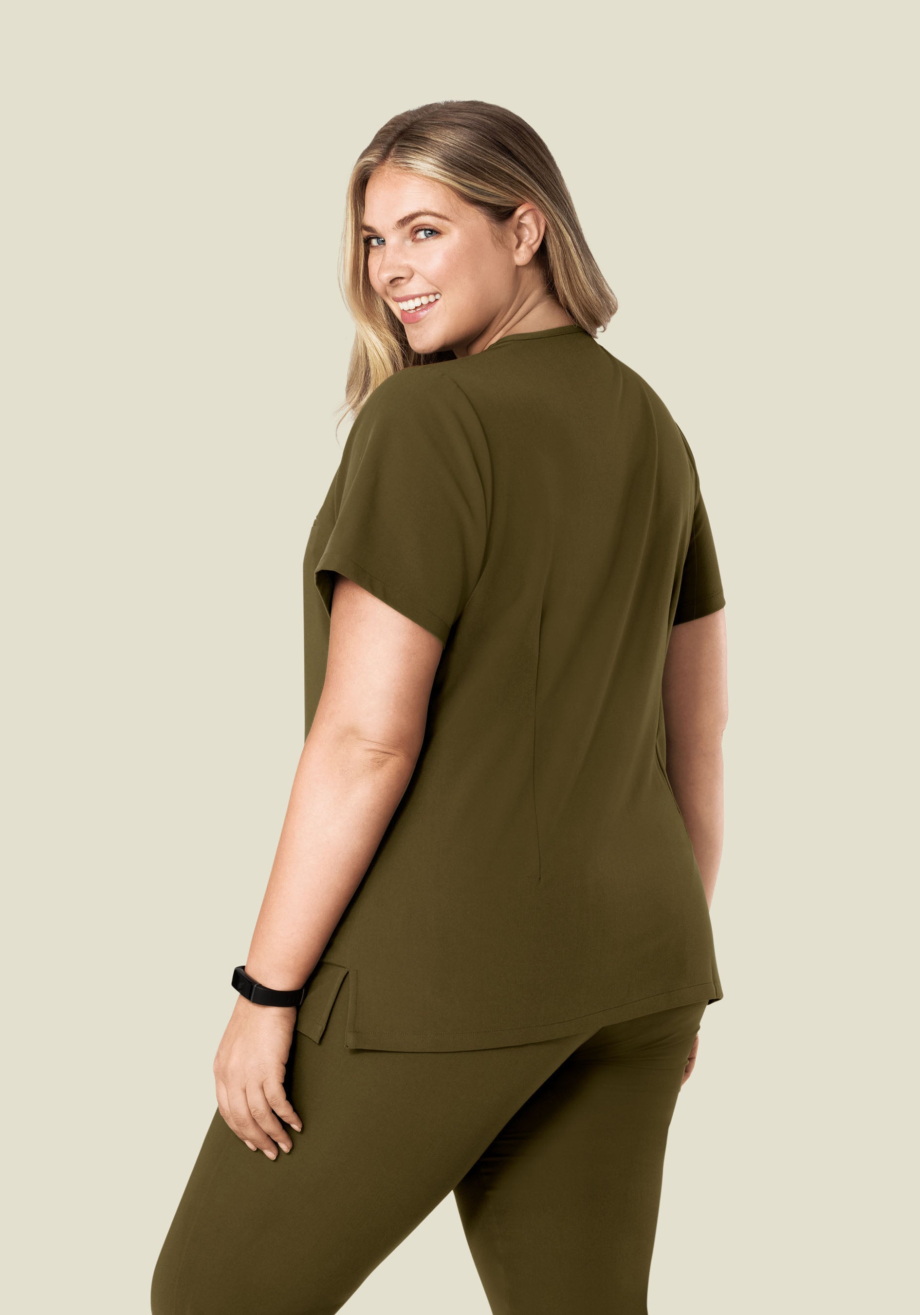 Women's V-Neck 1-Pocket Scrub Top - Manzanilla | Mandala Scrubs