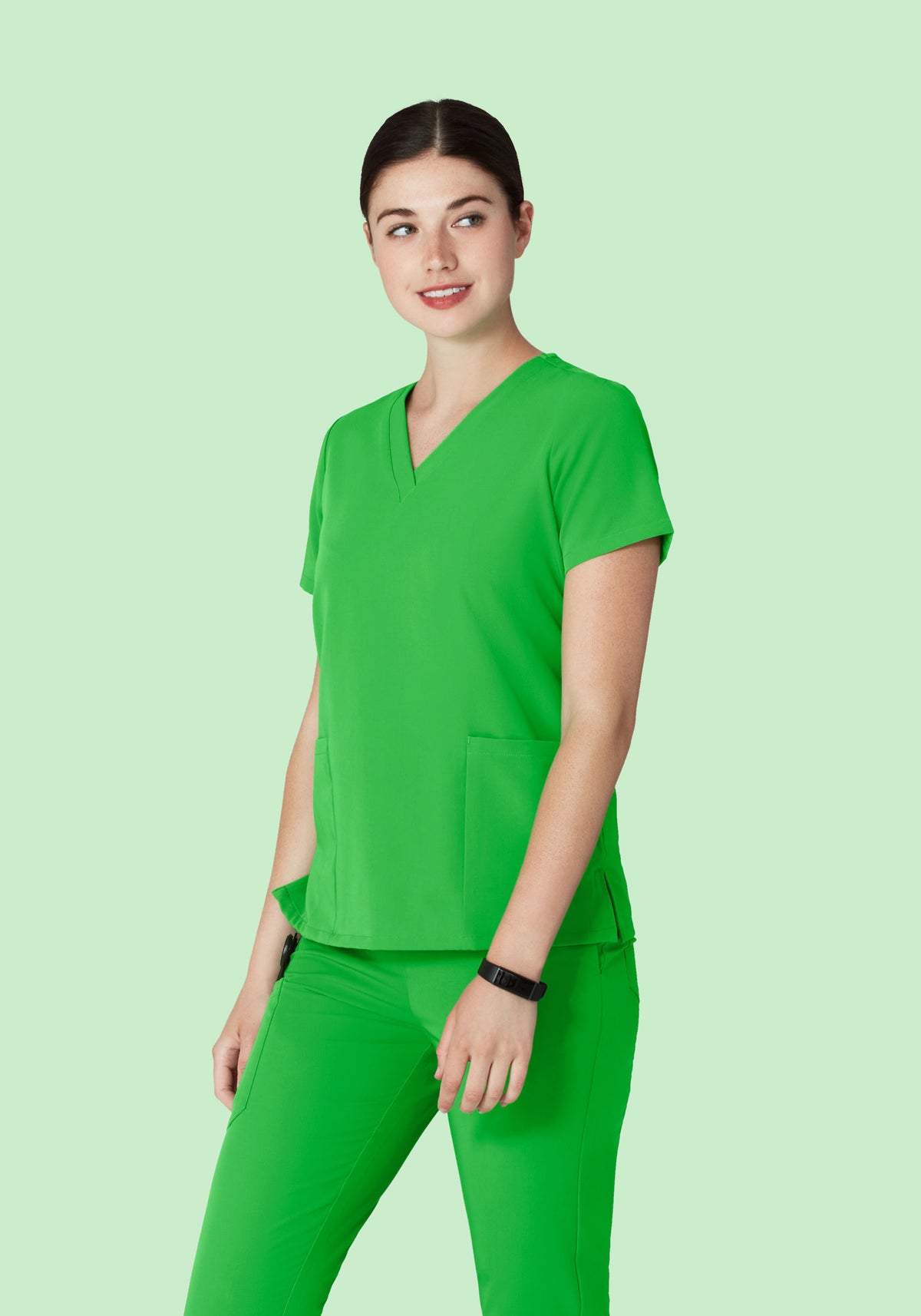 Women's V-Neck 6-Pocket Scrub Top - Kelly Green | Mandala Scrubs