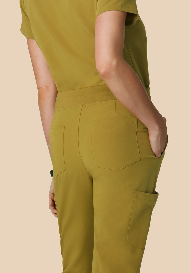 9 Pocket Joggers Pistachio