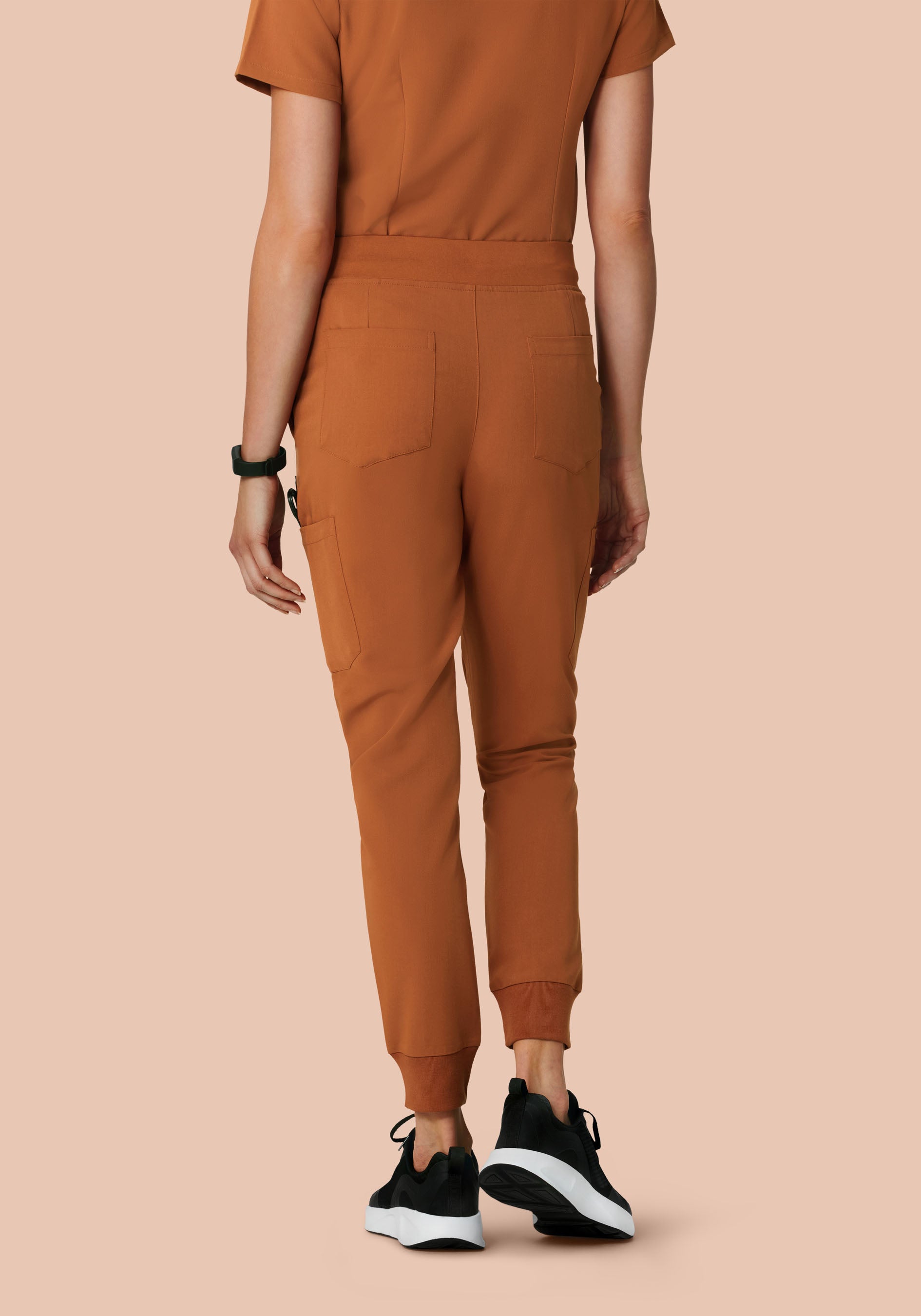 9 Pocket Joggers Roasted Pecan