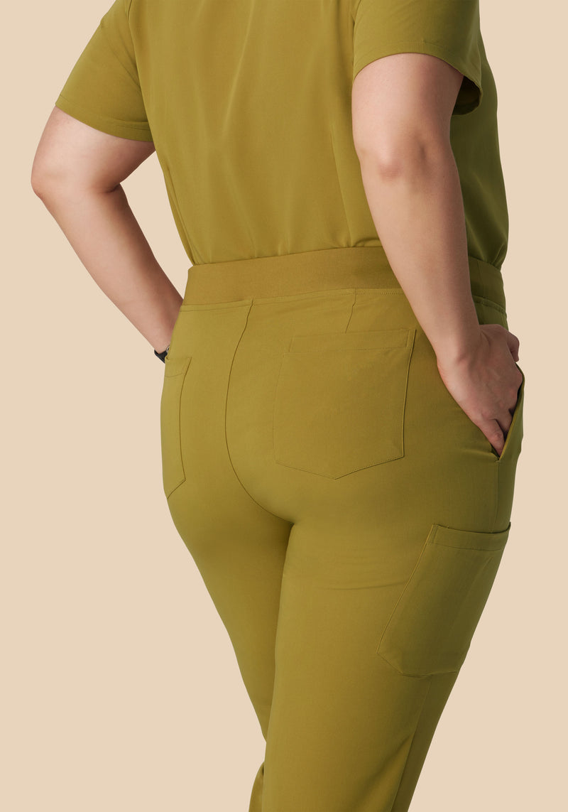 9 Pocket Joggers Pistachio