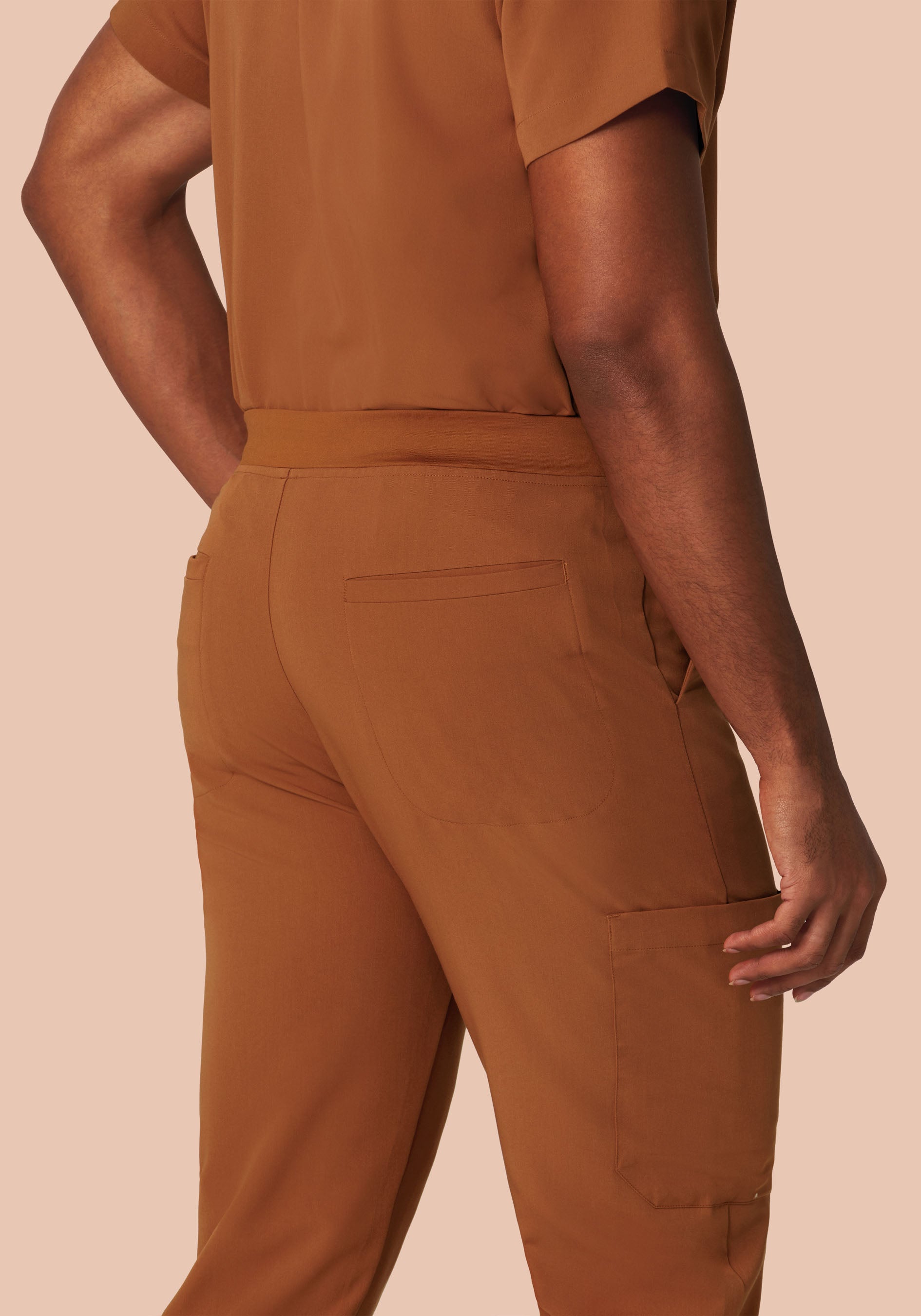 7 Pocket Joggers Roasted Pecan